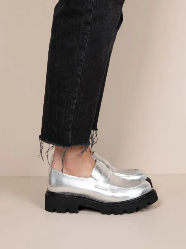 Flaneurs Dargent Γυναικεία Δερμάτινα Loafers Ασημί - Image 4
