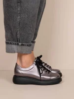 L'aise Γυναικεία Δερμάτινα Sneakers Γκρι Μεταλλικό - Image 2