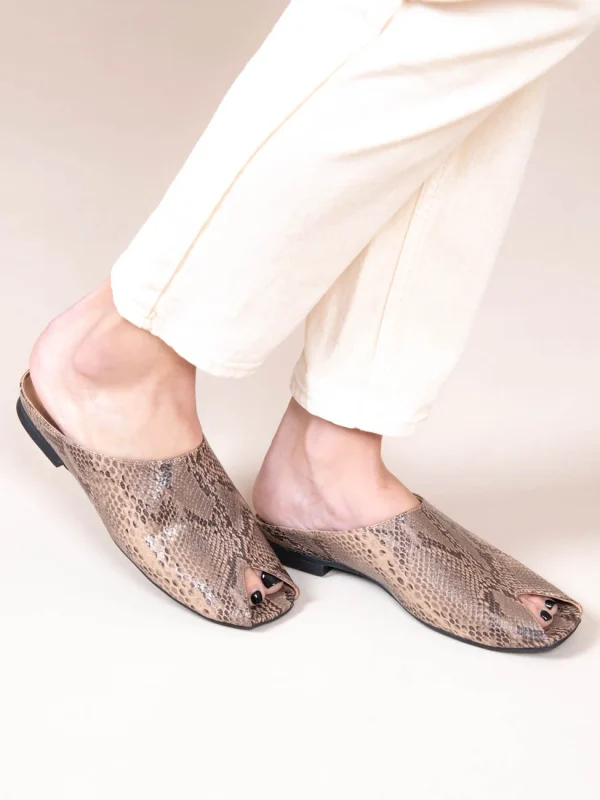 Jasmine Snake Γυναικεία Δερμάτινα Mules Καφέ/Μπεζ - Image 2