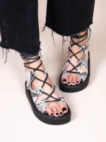Amazona Eleve Snake Γυναικεία Δερμάτινα Flatforms Γκρι/Λευκό/Μαύρο